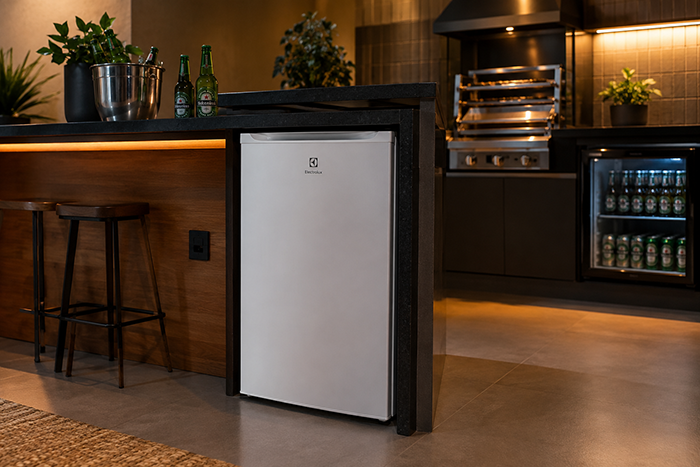 Frigobar Electrolux re120 é Bom